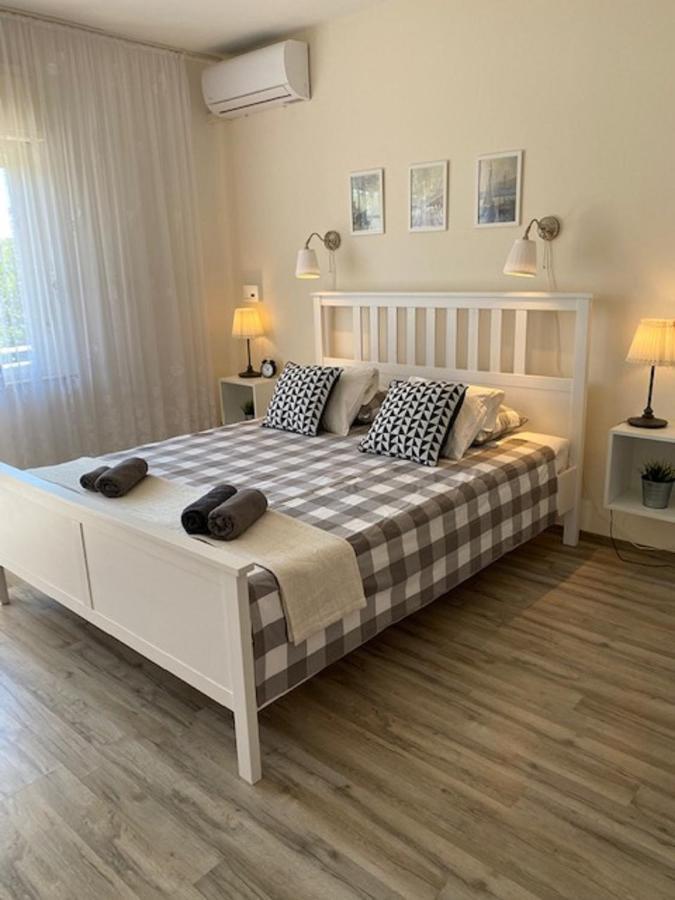 Kosovic Family House 호텔 메덜린 외부 사진